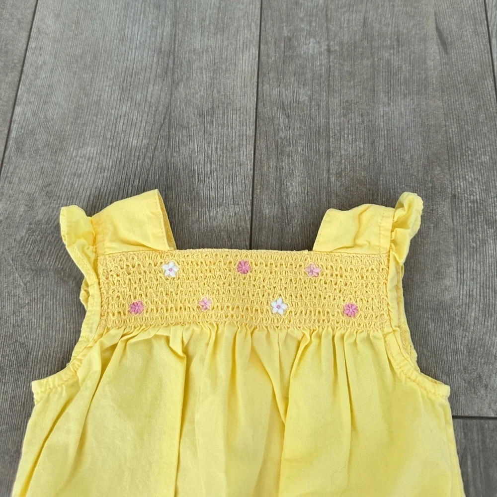 Gymboree Early 2000s baby girl smocked yellow romper 0-3 months Euc